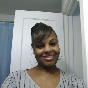 Meet your Posher, Desiree